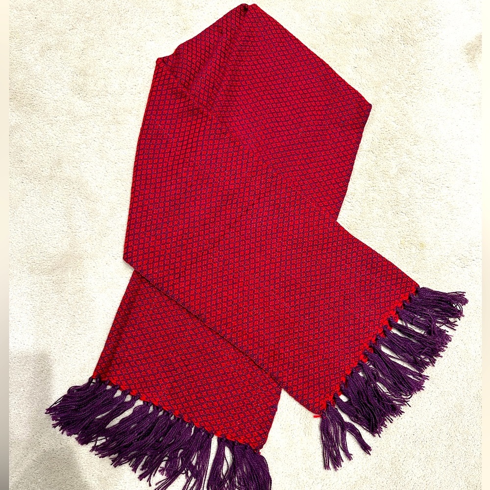 New In Bag Authentic Alpaca Red and Purple Knit Scarf Shawl Oversized Warm